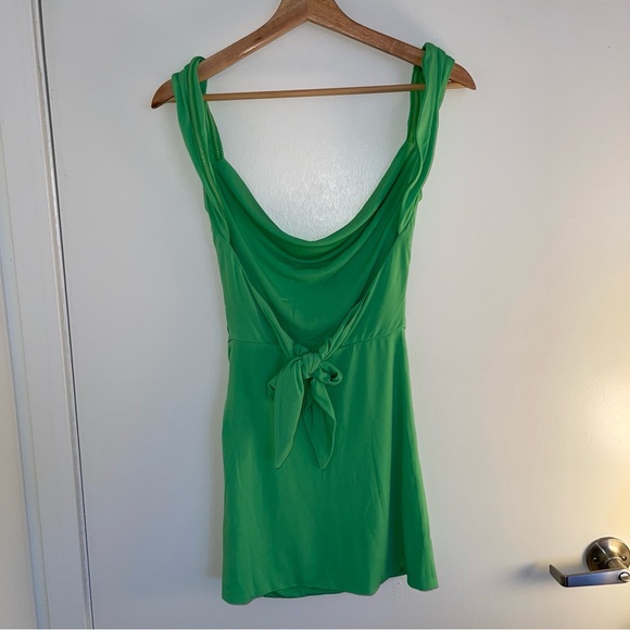 Tiger Mist Joslin Dress in Green - Picture 6 of 7